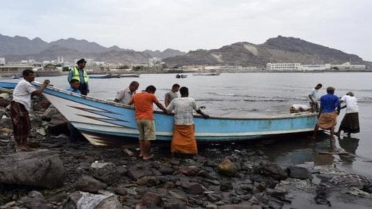 صيادو السويس يطالبون الجيش برد الجميلصيادو السويس يطالبون الجيش برد الجميل