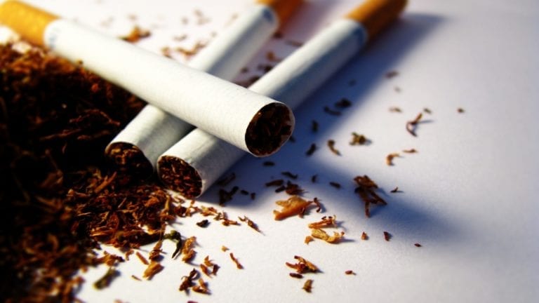 بسبب الضغوط.. المصريون يدخنون 85 مليار سيجارة سنويا