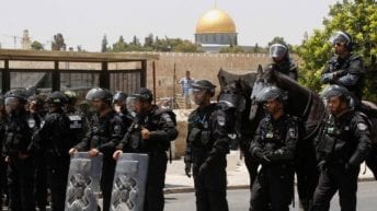 الشرطة الإسرائيلية تعتدي على رهبان مصريين