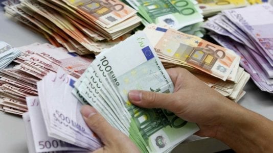 أسعار العملات والذهب والخضروات في مصر اليوم
