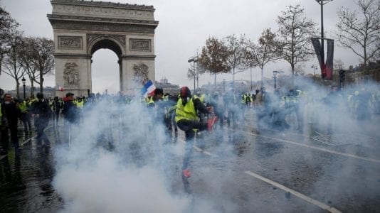 مظاهرات باريس السترات الصفراء
