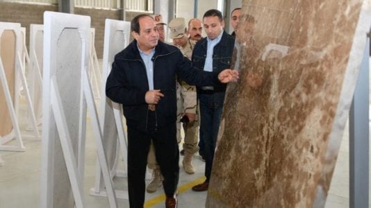 السيسي يتفقد مشروعات جبل الجلالة