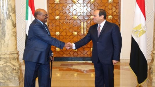 تفاصيل لقاء السيسي والبشير: ضرورة حل أزمة سد النهضة