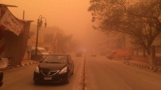 عاصفة ترابية تضرب مصر