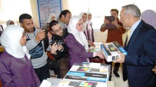 توزيع التابلت في المدارس