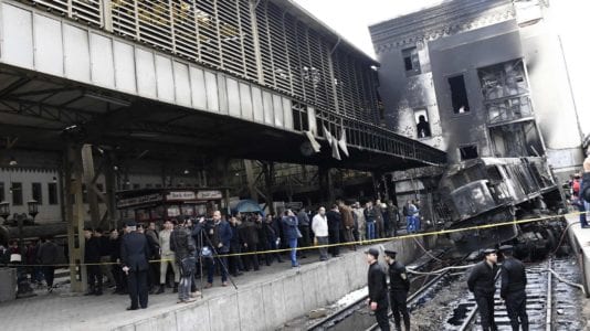 الصحة: أطباء تجميل لعلاج مصابي حادث محطة مصر
