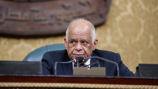 عبد العال يطالب بتفعيل التشويش على الاتصالات في قاعة البرلمان.. اعرف السبب