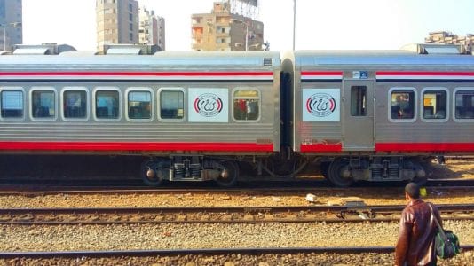 استيراد 1300 عربة سكة حديد روسية