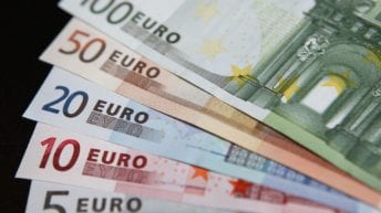 الحكومة توافق على قرضين بـ278 مليون و200 ألف يورو لدعم الميزانية
