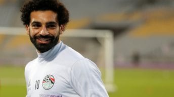 محمد صلاح يفضل دوري أوروبا ويتوقع الفوز بأمم إفريقيا