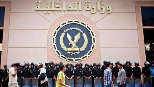 ضابط يقتل فتاة في الهرم بلكمة واحدة (القصة كاملة)