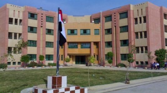 مصرع طالب لسقوطه في "بيارة" مدرسة.. وثعابين بفناء أخرى