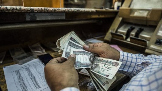 حصيلة الإقرارات الضريبية 3.2 مليار جنيه.. الفنانون كبار الممولين