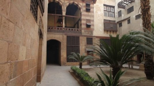 تكليف بطلاء واجهات المباني غير التراثية بالمناطق الأثرية