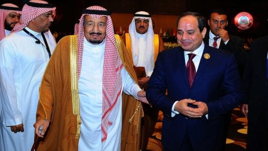 السيسي يشارك في قمتي مكة