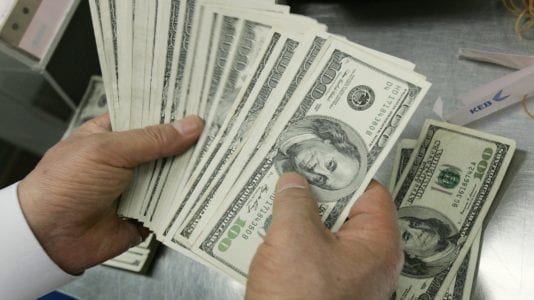 أسعار العملات والذهب اليوم الجمعة 17 مايو