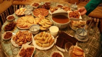 الطبخ في رمضان: عشرون نصيحة ذهبية لتوفير الوقت والجهد