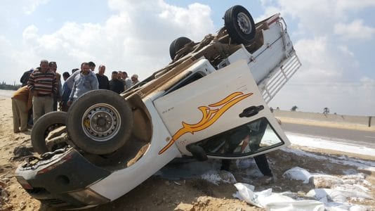 مصرع 3 أشخاص وإصابة 20 آخرين في حوادث طرق متفرقة
