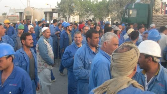 الإحصاء: تفاوت عدد ساعات العمل في المحافظات.. والقاهرة أقل من المتوسط