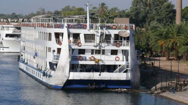 غرق عوامة سياحية في النيل بمنطقة الدقي