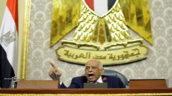 عبد العال ينتقد الحكومة ويطالب وزيرة التضامن بمغادرة الجلسة