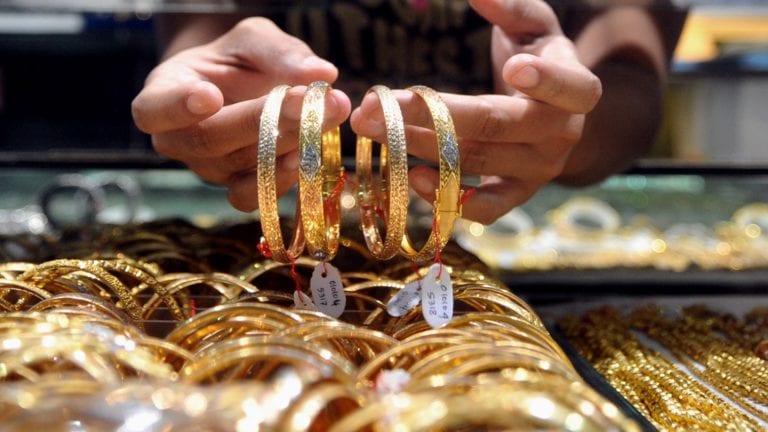 ارتفاع أسعار الذهب 10 جنيهات وتذبذب العملات