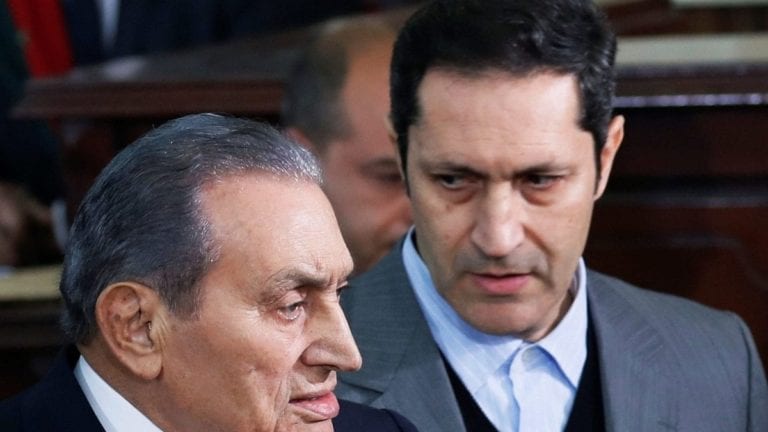 بلاغ للنائب العام ضد علاء مبارك بسبب تدويناته