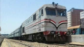 النقل تحذر من رشق القطارات بالحجارة: حظر الوقوف