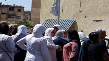 وقفة احتجاجية للعاملين في مستشفى حميات بورسعيد