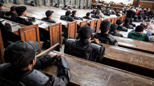 "جنايات دمنهور" تقرر إعدام 6 أشخاص بتهمة تصنيع متفجرات
