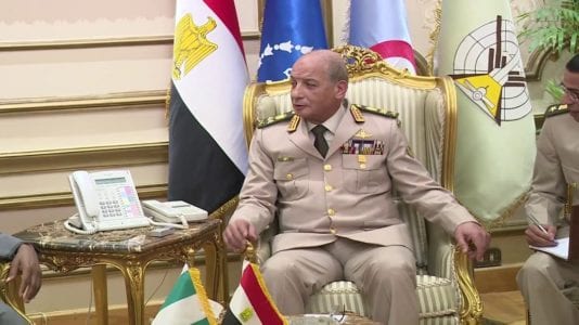 وزير الدفاع: القوات المسلحة لديها وعي كامل بالمخاطر كافة