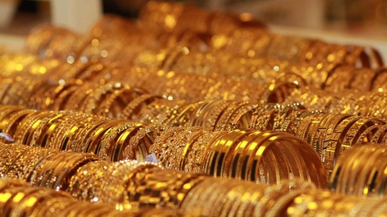 تراجع أسعار الذهب 11 جنيها واستمرار تذبذب العملات