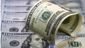 أسعار العملات والذهب اليوم