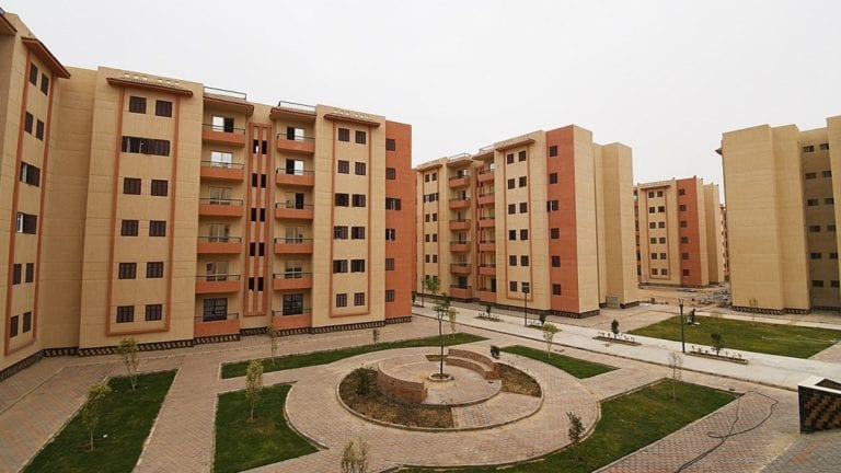 وزارة الإسكان تعلن عن تسليم وحدات الإعلان الثامن