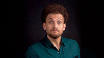 إنذار بسحب الجنسية المصرية من يوسف حسين