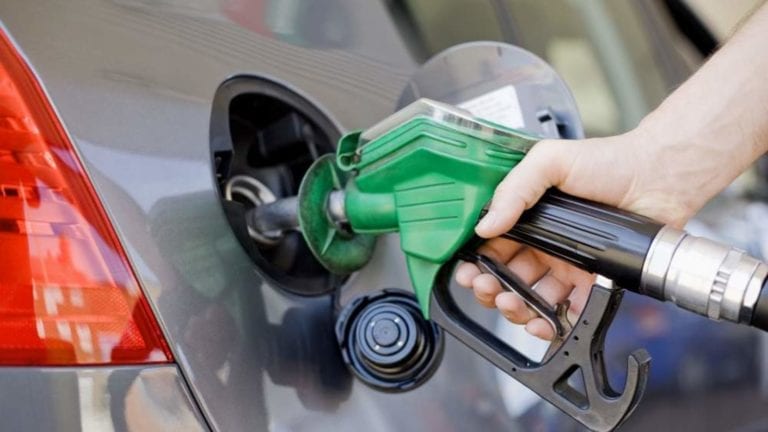 انخفاض أسعار البنزين في يناير
