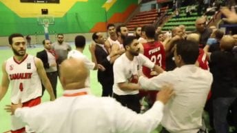 خناقة في مباراة كرة السلة