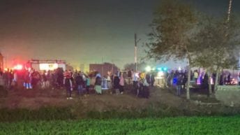 مصرع وإصابة 11 إثر اصطدام قطار بسيارة في ميت غمر (فيديو)