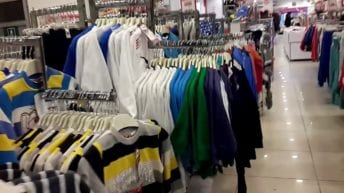 غرفة القاهرة التجارية: الركود يسيطر على الملابس الشتوية منذ بدء الموسم