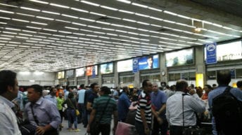 مصر تبدأ فحص الركاب القادمين من الصين بعد انتشار فيروس كورونا