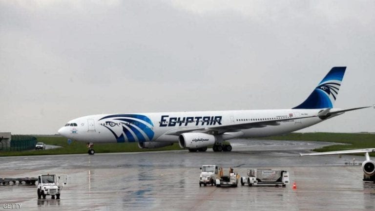 مصر للطيران تعلق رحلاتها إلى الصين لمنع تسلل "كورونا"