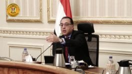 حظر دخول القطريين إلى مصر